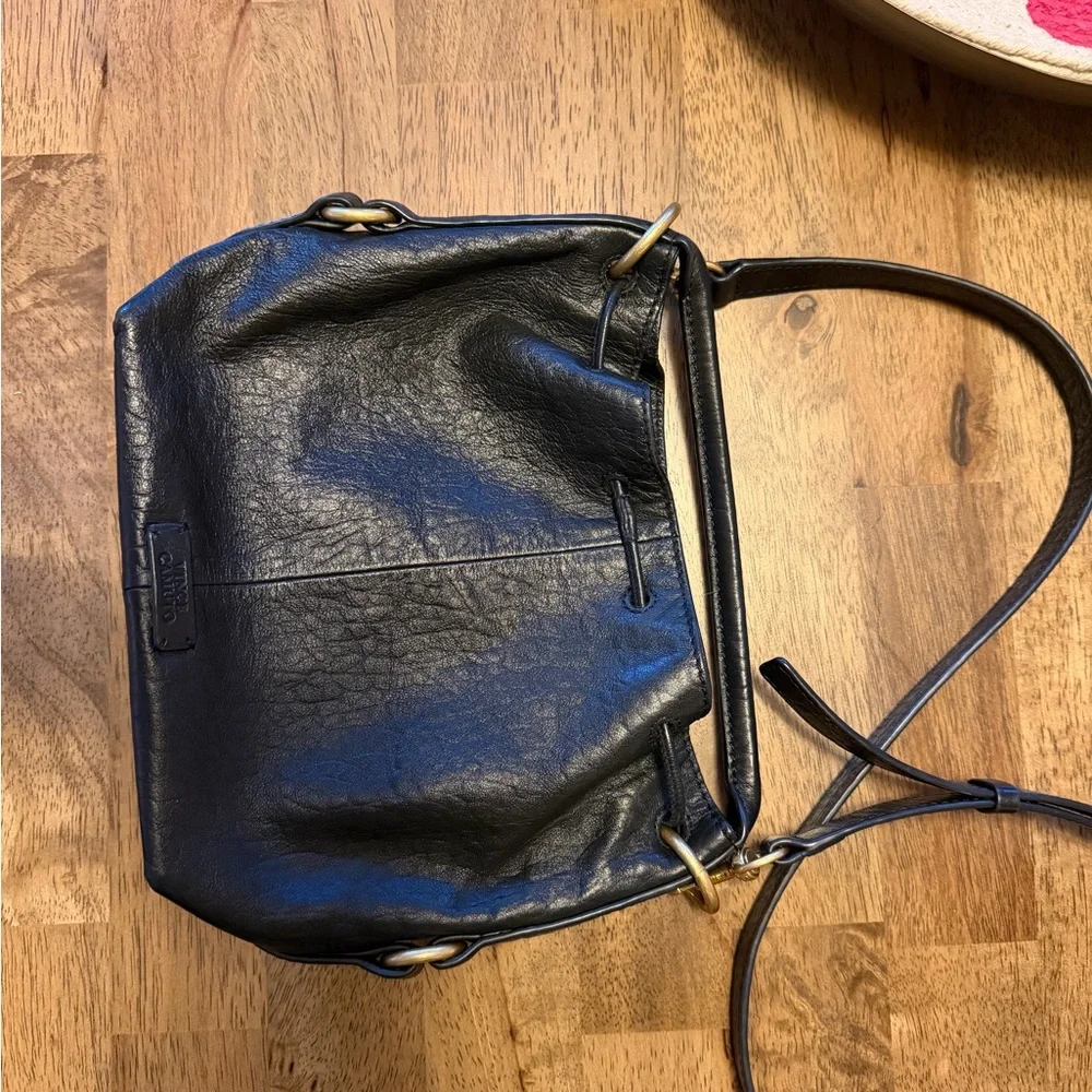 Vince Camuto Pippa Leather bucket bag - Picture 3 of 8